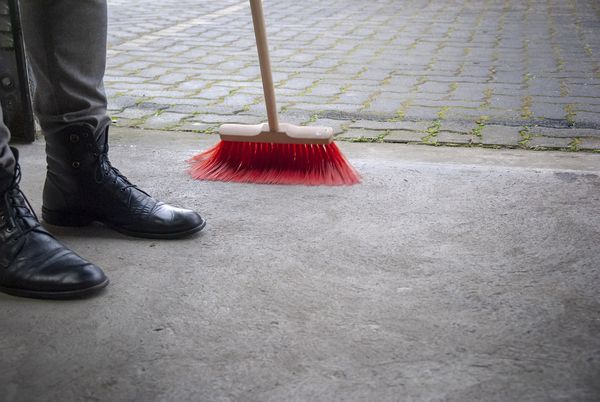 Korzyści wynikające z profesjonalnego sprzątania garaży podziemnych w firmie